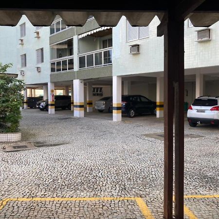 Cabo Frio - Praia do Forte - Apto 130 m2 na beira da praia, com ar condicionado Exterior foto