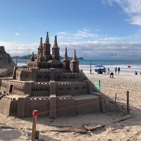 Cabo Frio - Praia do Forte - Apto 130 m2 na beira da praia, com ar condicionado Exterior foto
