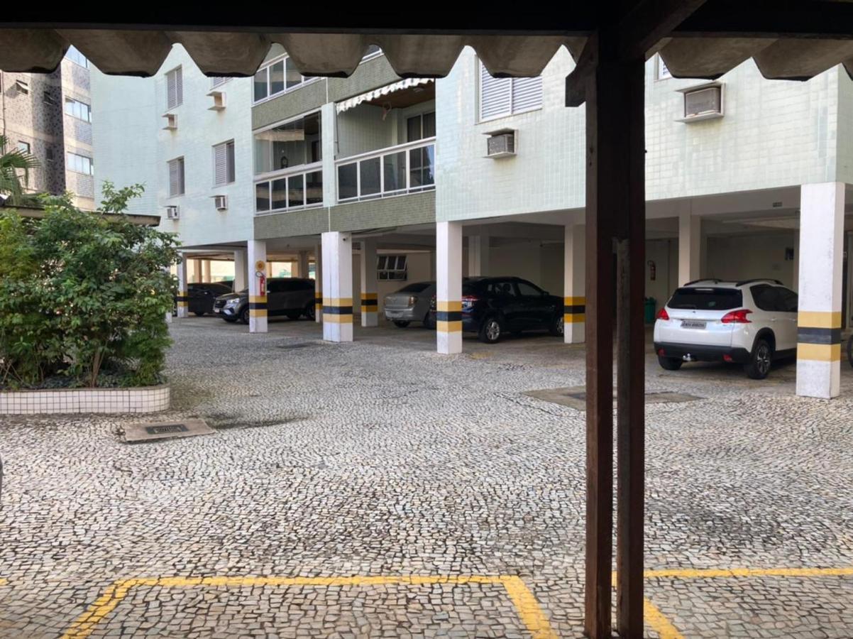 Cabo Frio - Praia do Forte - Apto 130 m2 na beira da praia, com ar condicionado Exterior foto