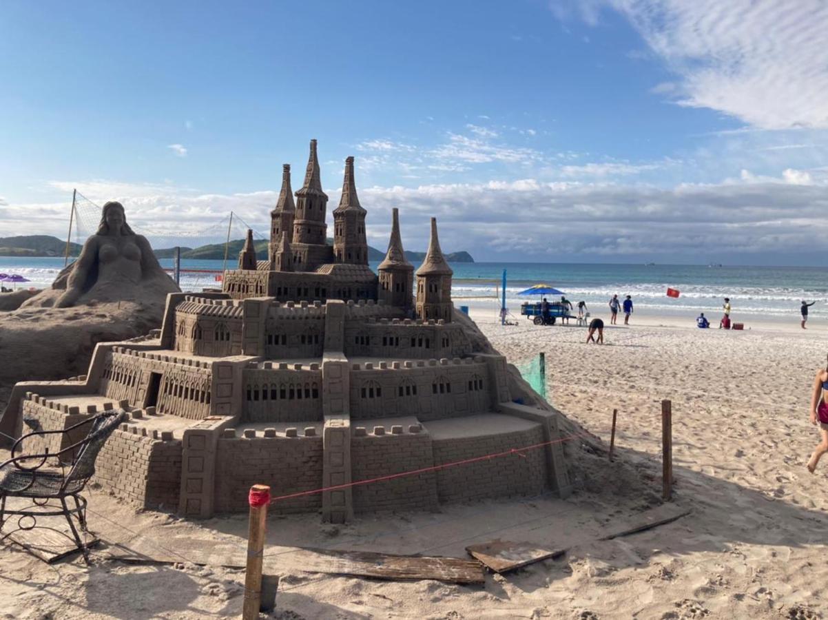 Cabo Frio - Praia do Forte - Apto 130 m2 na beira da praia, com ar condicionado Exterior foto