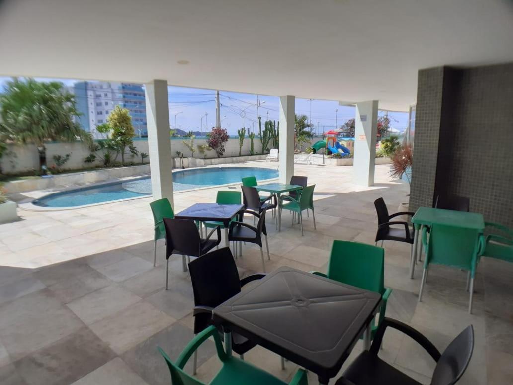 Cabo Frio - Praia do Forte - Apto 130 m2 na beira da praia, com ar condicionado Exterior foto
